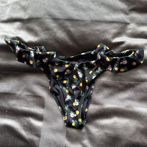VICTORIA'S SECRET Black Floral Lemon Ruffle Swim Bikini Bottom Size M Medium